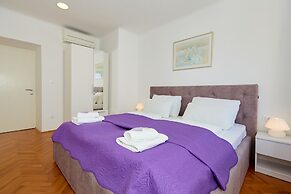 Holiday Home Festina Lente