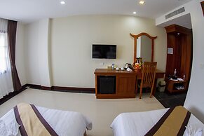 Kampong Thom Palace Hotel