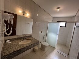 Premier Garden Hotel