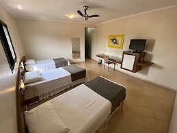 Premier Garden Hotel