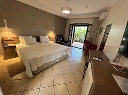 Premier Garden Hotel