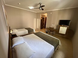 Premier Garden Hotel