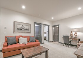 Alders 46 Outpost Dr