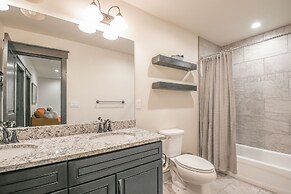 Alders 46 Outpost Dr