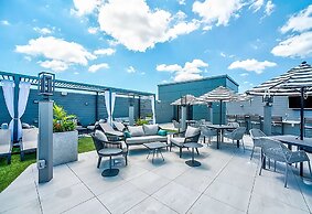 Luxury Furnished Apartments by Hyatus Downtown at Yale