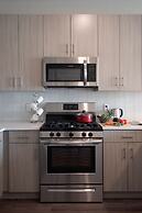 Luxury Furnished Apartments by Hyatus Downtown at Yale