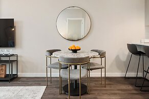 Luxury Furnished Apartments by Hyatus Downtown at Yale