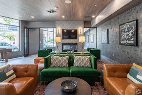 Luxury Furnished Apartments by Hyatus Downtown at Yale