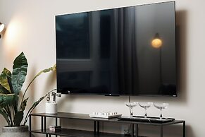 Luxury Furnished Apartments by Hyatus Downtown at Yale