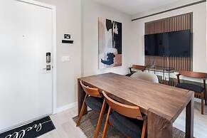 Luxury Furnished Apartments by Hyatus Downtown at Yale