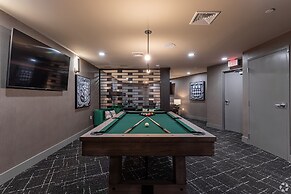 Luxury Furnished Apartments by Hyatus Downtown at Yale