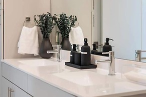 Luxury Furnished Apartments by Hyatus Downtown at Yale