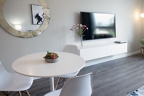 Luxury Furnished Apartments by Hyatus Downtown at Yale