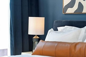 Luxury Furnished Apartments by Hyatus Downtown at Yale