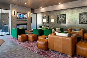 Luxury Furnished Apartments by Hyatus Downtown at Yale