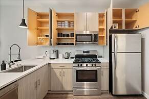 Luxury Furnished Apartments by Hyatus Downtown at Yale