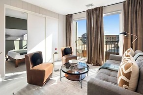 Luxury Furnished Apartments by Hyatus Downtown at Yale