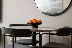 Luxury Furnished Apartments by Hyatus Downtown at Yale