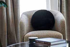 Luxury Furnished Apartments by Hyatus Downtown at Yale