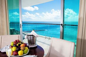 Krystal Grand Cancun All Inclusive