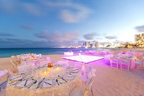 Krystal Grand Cancun All Inclusive