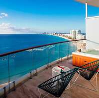 Krystal Grand Cancun All Inclusive