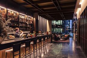 Next Hotel Melbourne, Curio Collection by Hilton