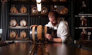 Next Hotel Melbourne, Curio Collection by Hilton