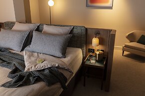 Next Hotel Melbourne, Curio Collection by Hilton