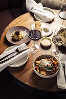 Next Hotel Melbourne, Curio Collection by Hilton