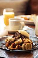 Next Hotel Melbourne, Curio Collection by Hilton