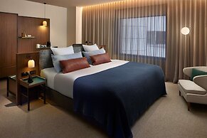 Next Hotel Melbourne, Curio Collection by Hilton