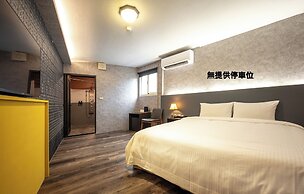 Yilan East Hotel