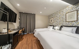 Brown Dot Hotel Busan Sajik Stadium