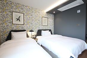 Brown Dot Hotel Busan Sajik Stadium