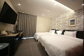 Brown Dot Hotel Busan Sajik Stadium