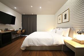 Brown Dot Hotel Busan Sajik Stadium