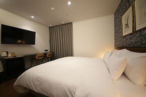 Brown Dot Hotel Busan Sajik Stadium