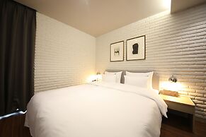 Brown Dot Hotel Busan Sajik Stadium