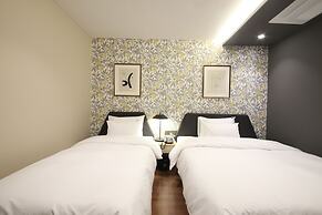 Brown Dot Hotel Busan Sajik Stadium