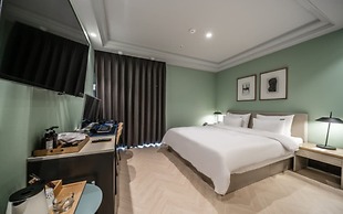 Brown Dot Hotel Busan Sajik Stadium