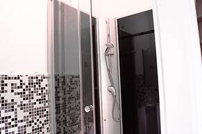 Modern Apartment in The Heart of Vienna 8