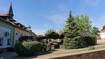 Hotel Čertousy