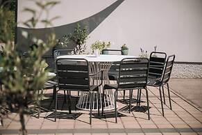 Coffee Fellows Hotel & Longstay
