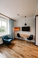 Coffee Fellows Hotel & Longstay