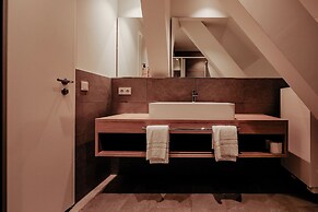 Coffee Fellows Hotel & Longstay