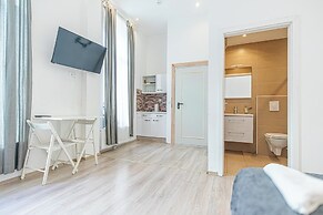 Modern Apartment Wiener Stadthalle 1