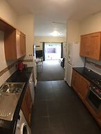 Blackberry House - Sleeps 6 with Parking and Netflix TV