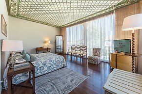 RuinAdalia Hotel