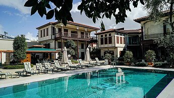 RuinAdalia Hotel